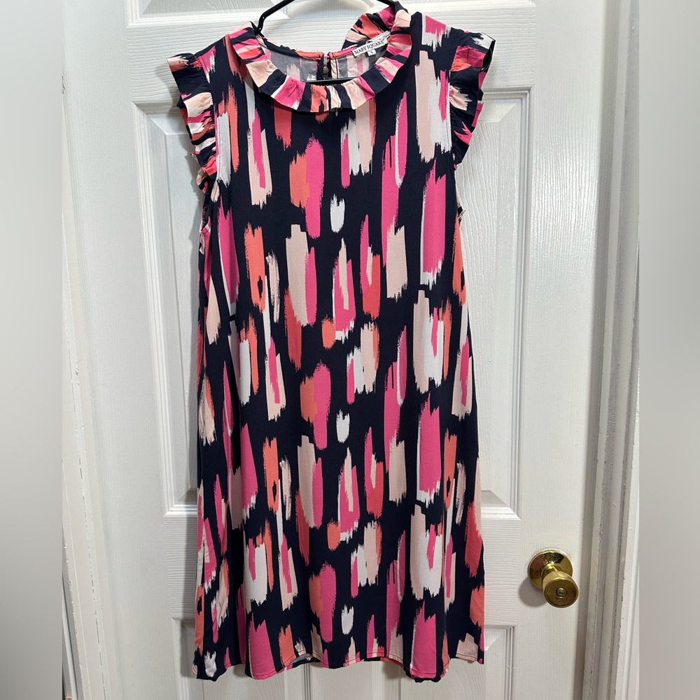 Casual Navy Dress with Pink & Cream Brushstroke Print